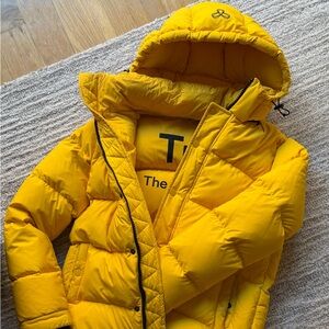 Aritzia TNA Bright Yellow Hooded Puffer Jacket